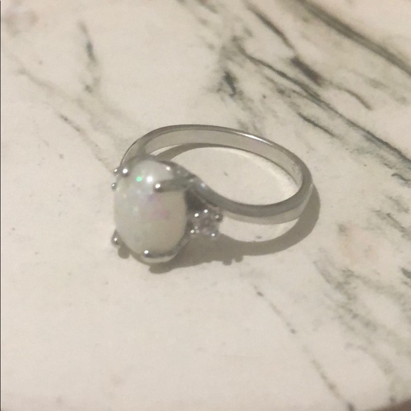 Stone ring - Picture 3 of 4